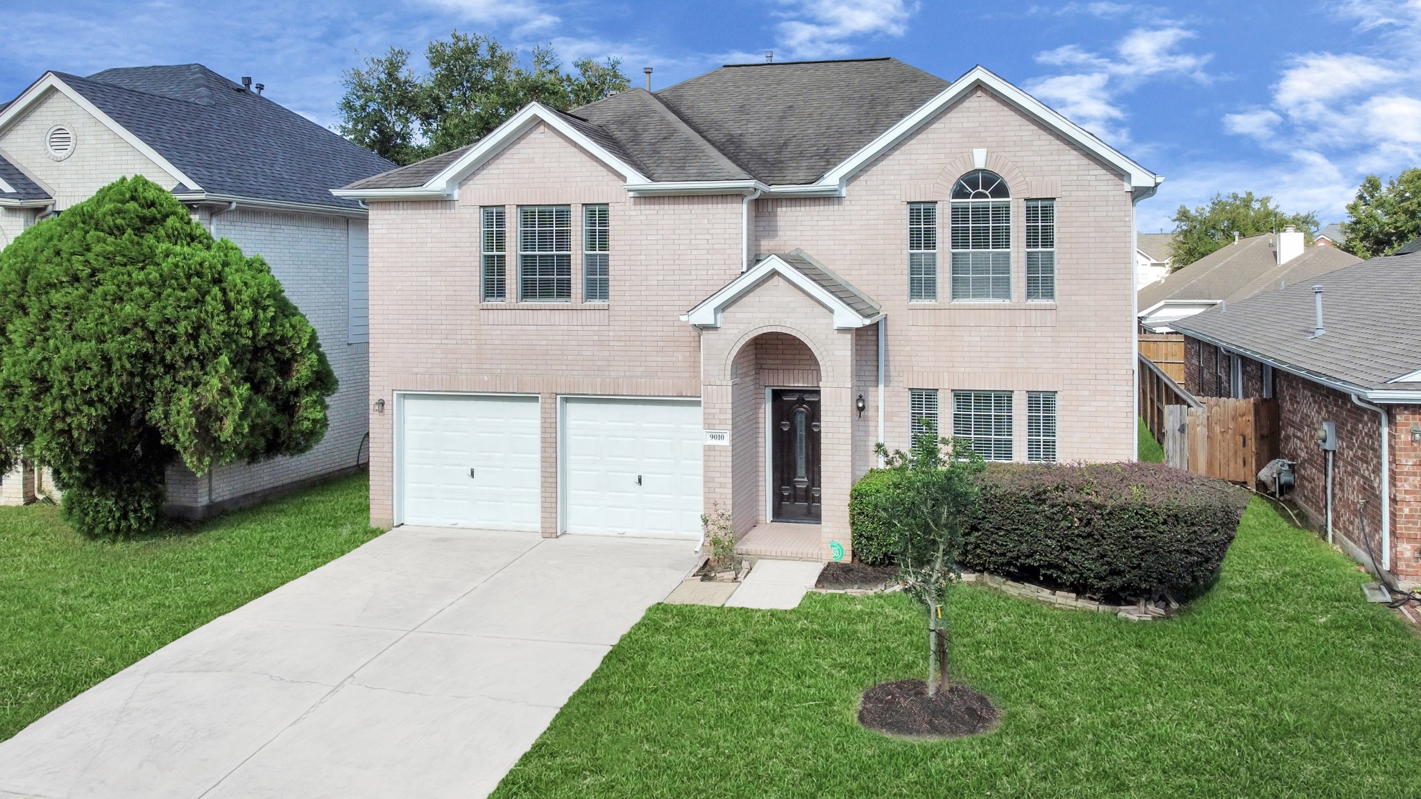 9010 Knightsland Trail Houston TX 77083