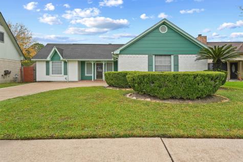 3726 Green Meadows Street Pasadena TX 77505
