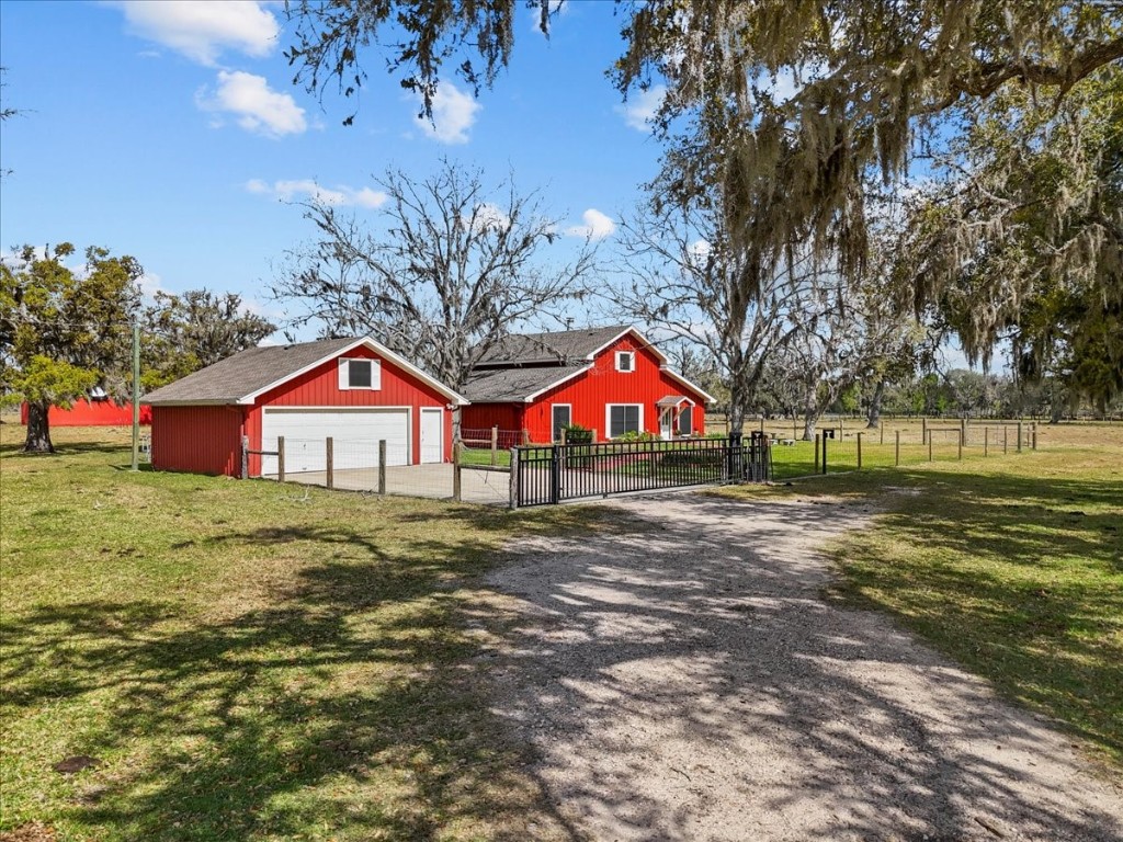 8960 County Road 505 Brazoria TX 77422
