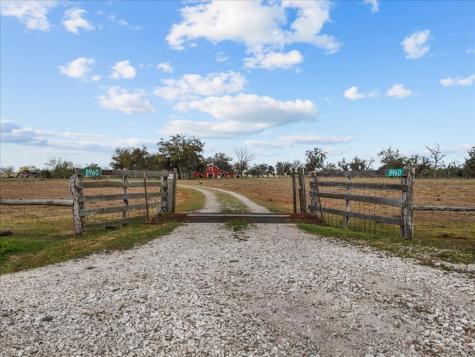 8960 County Road 505 Brazoria TX 77422