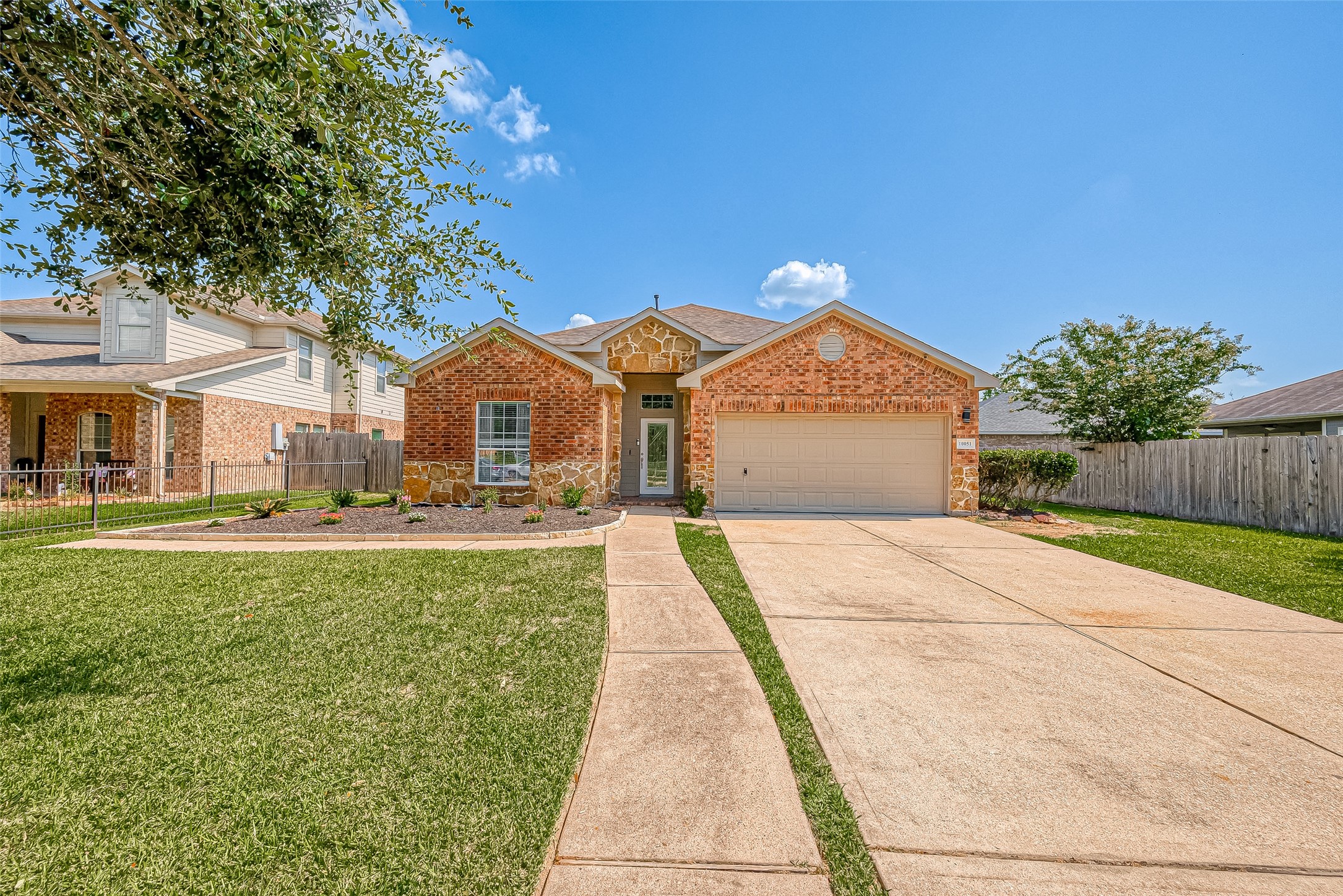 10051 Lynnwood Drive Baytown TX 77521