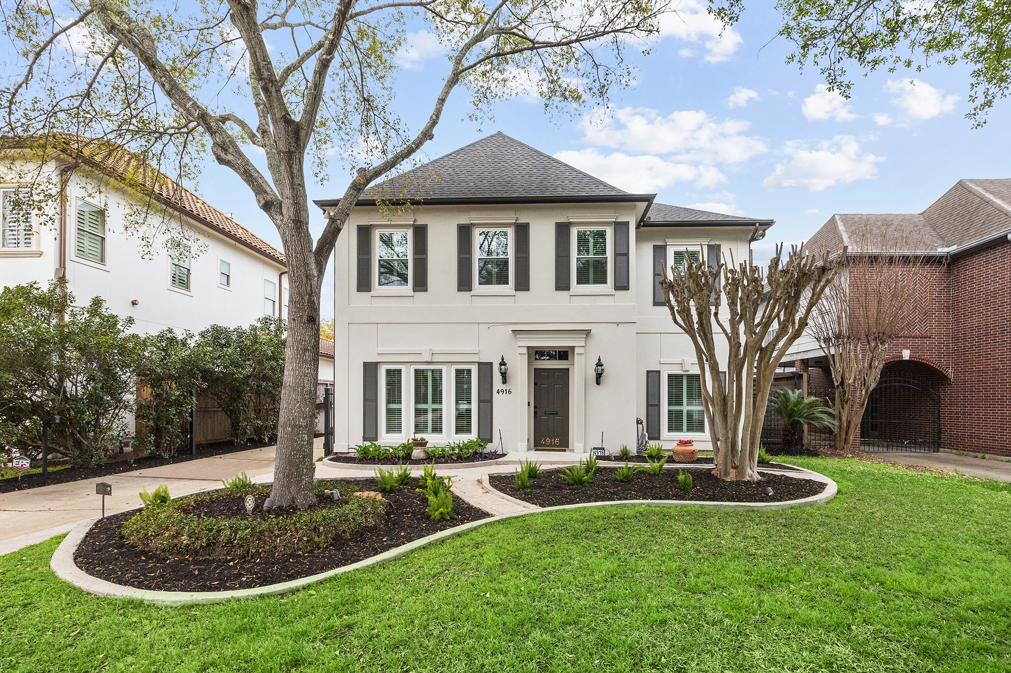 4916 Beech Street Bellaire TX 77401