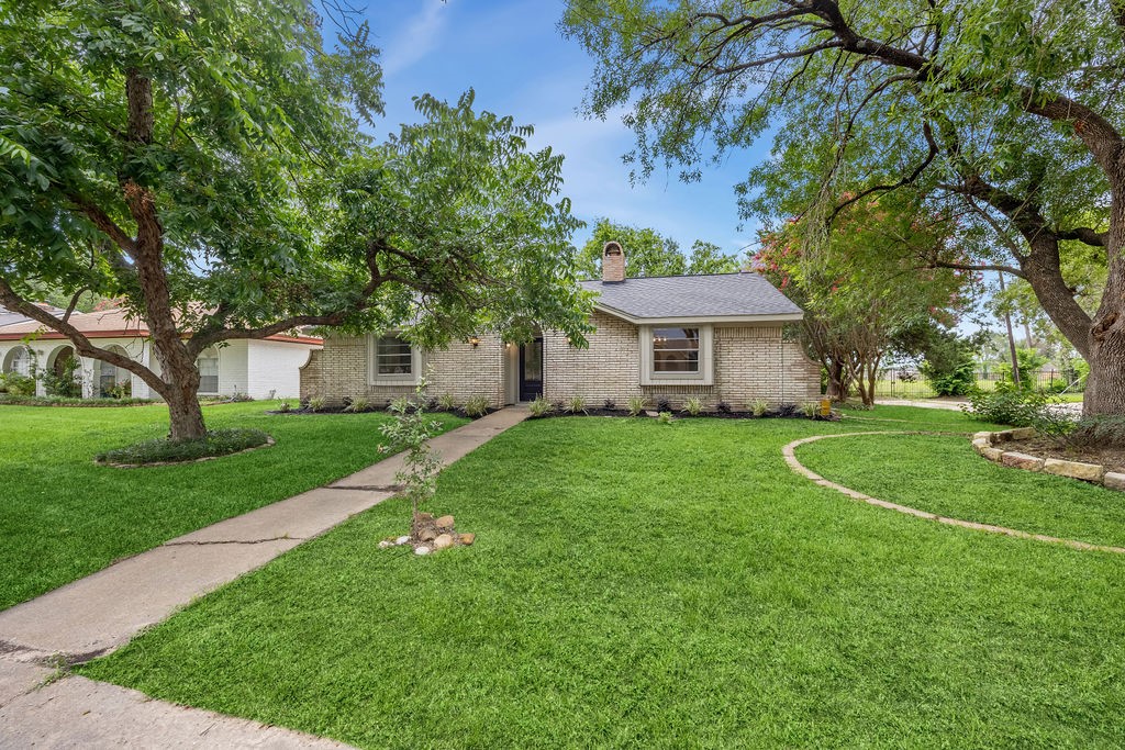 8906 Stone Brook Lane Houston TX 77040