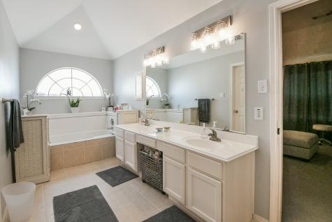8623 Rose Garden Drive Houston TX 77083