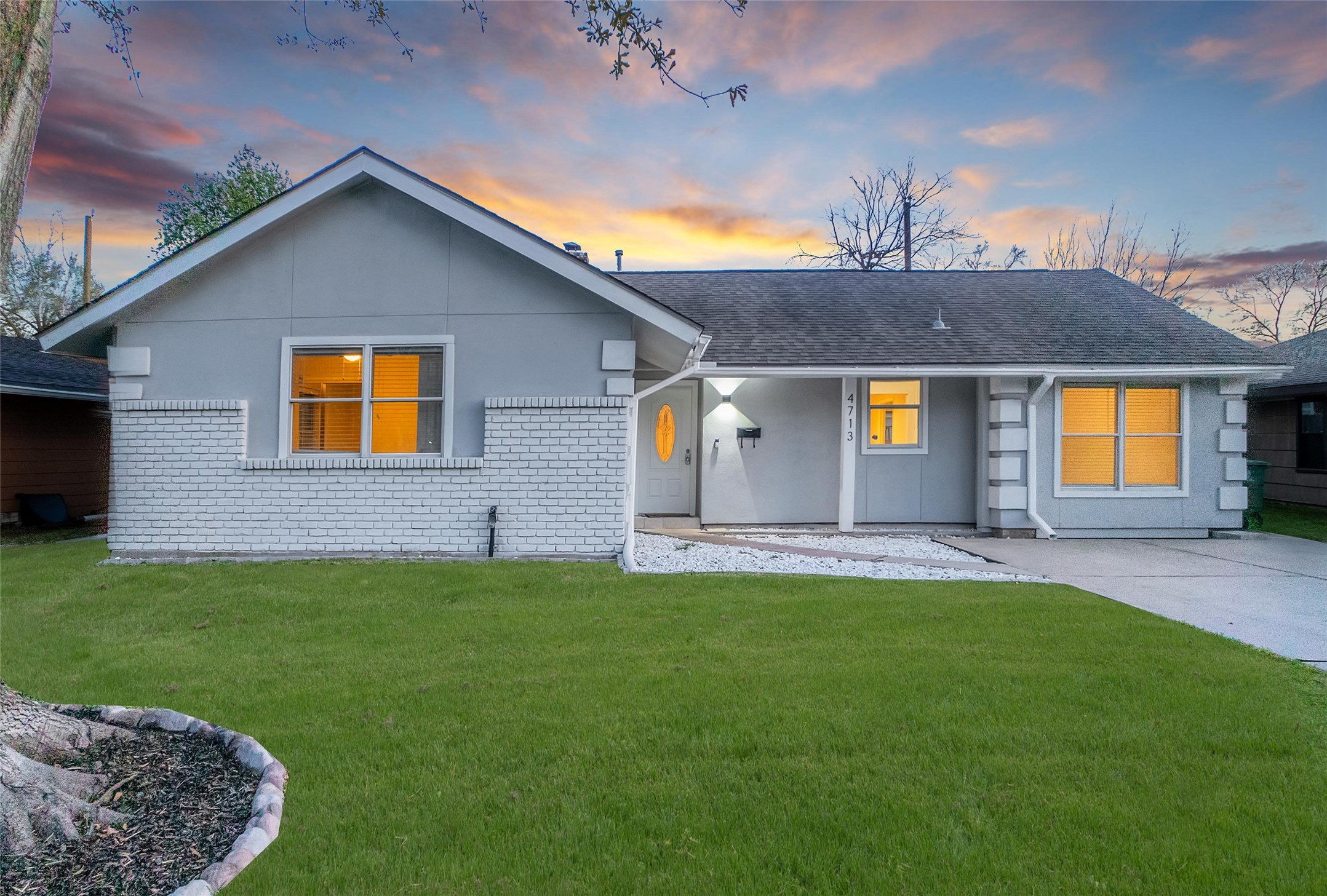 4713 W 43rd Street Houston TX 77092