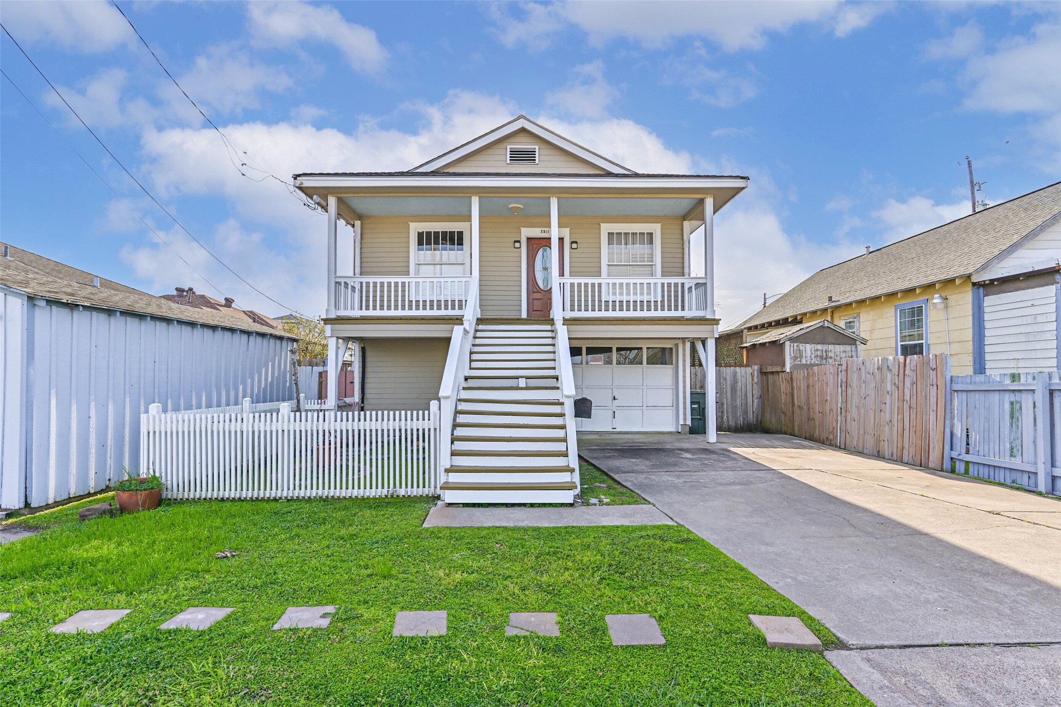2517 38th Street Galveston TX 77550