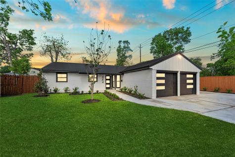 484 Rainy Meadow Lane Houston TX 77013