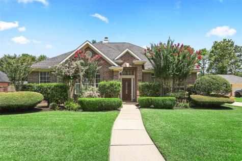 1607 Orlando Street Friendswood TX 77546
