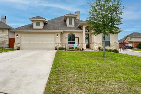 100 S Elise Drive La Vernia TX 78121