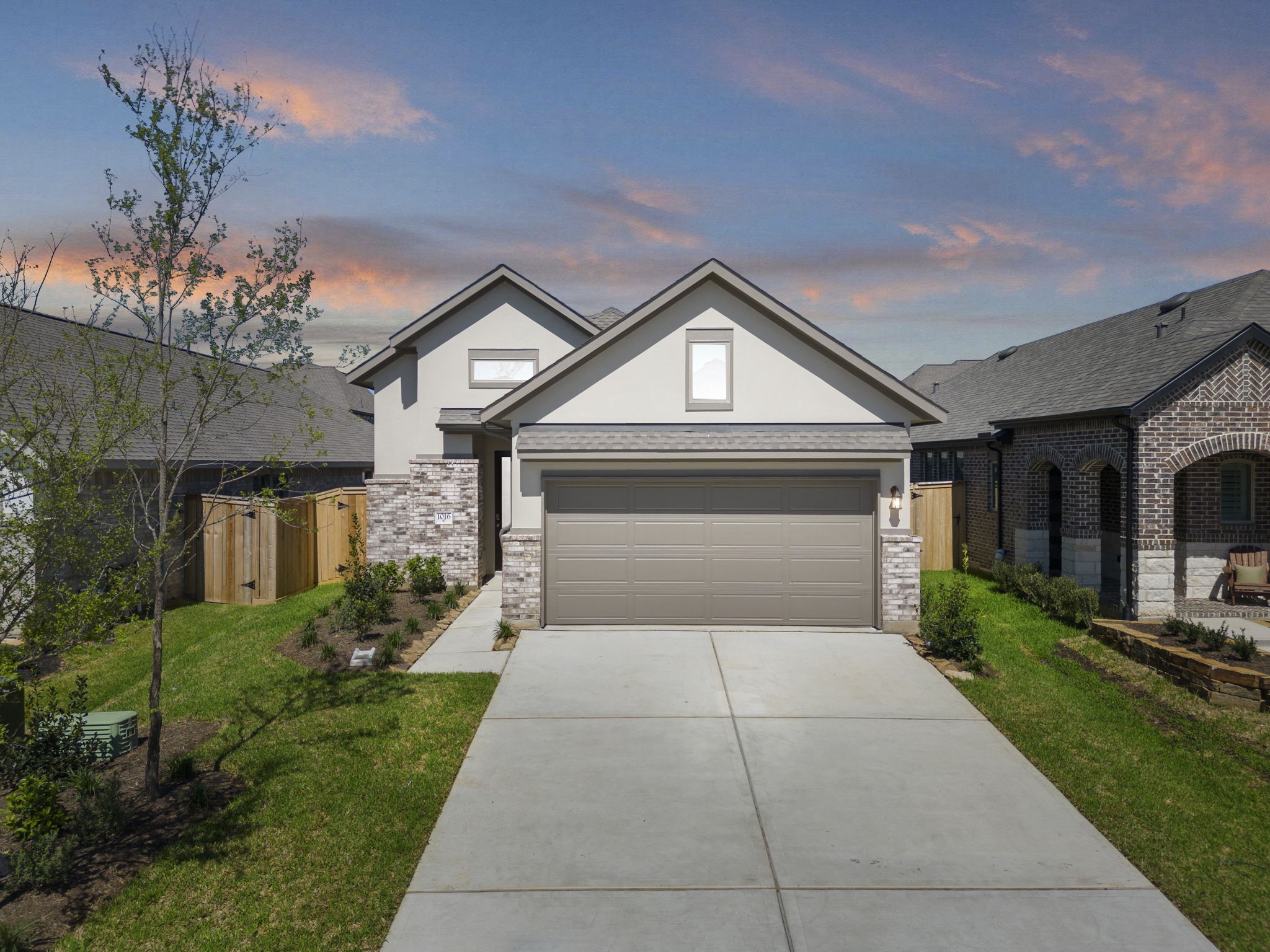 1016 Shoal Creek Trail Conroe TX 77304