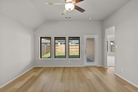 1016 Shoal Creek Trail Conroe TX 77304