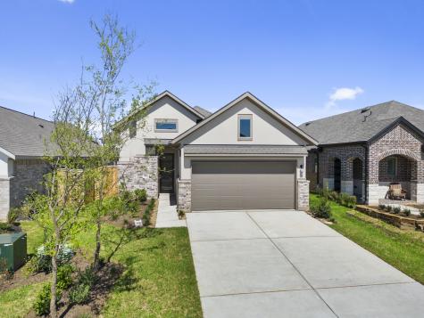 1016 Shoal Creek Trail Conroe TX 77304