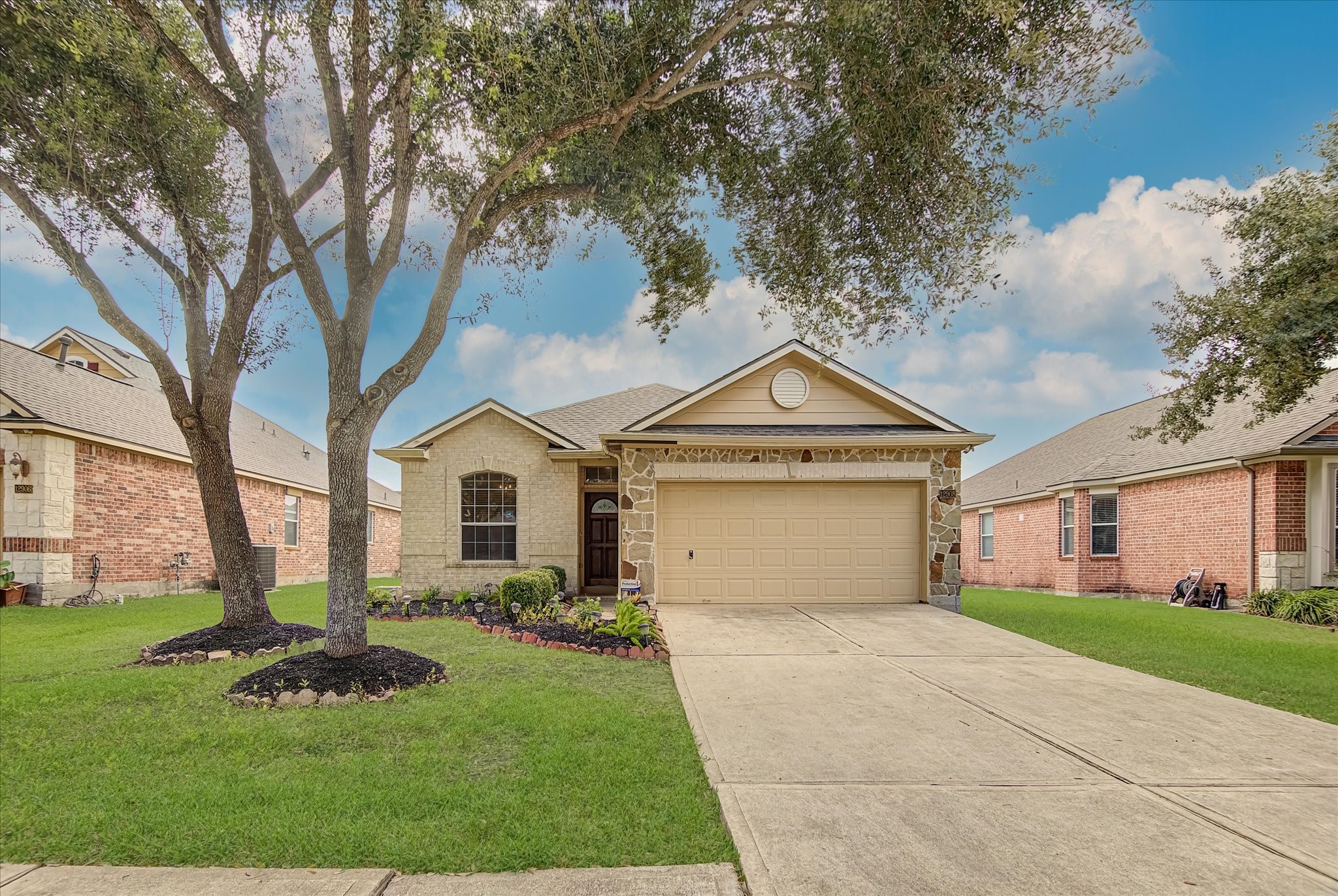 12908 Southern Valley Drive Pearland TX 77584