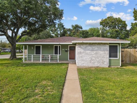 340 24th Avenue N Texas City TX 77590