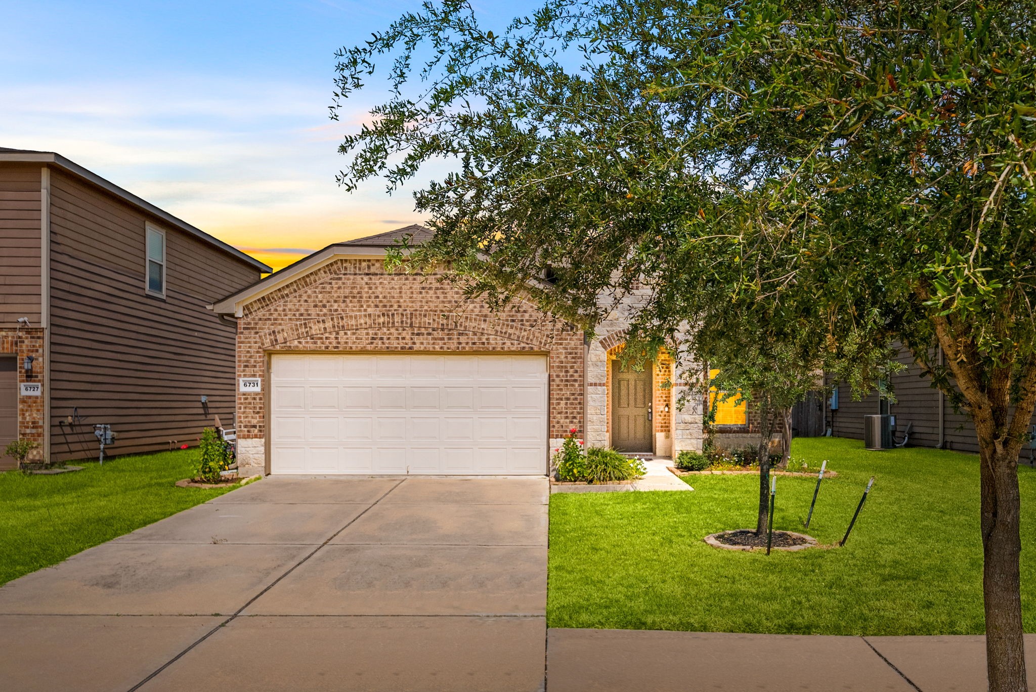 6731 Dayridge Lane Houston TX 77048