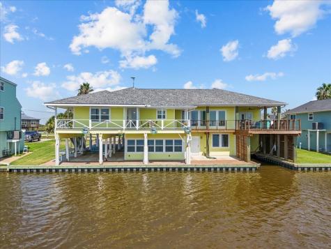 6 Trout Lane Freeport TX 77541