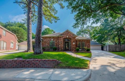 8618 Golden Chord Circle Houston TX 77040