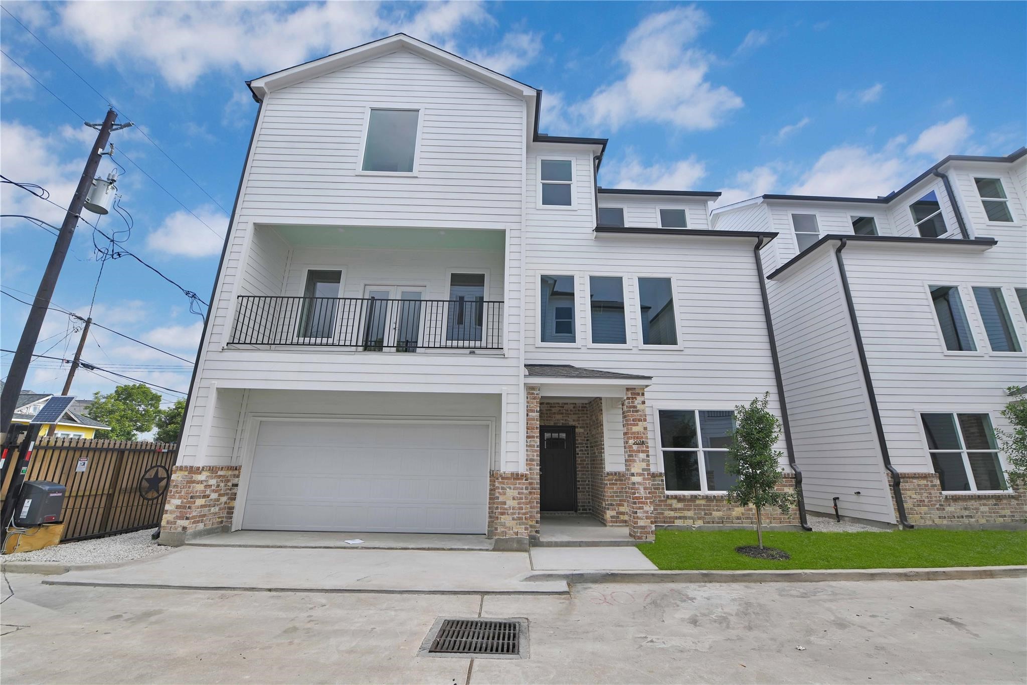209 Edgewood Street C Houston TX 77011