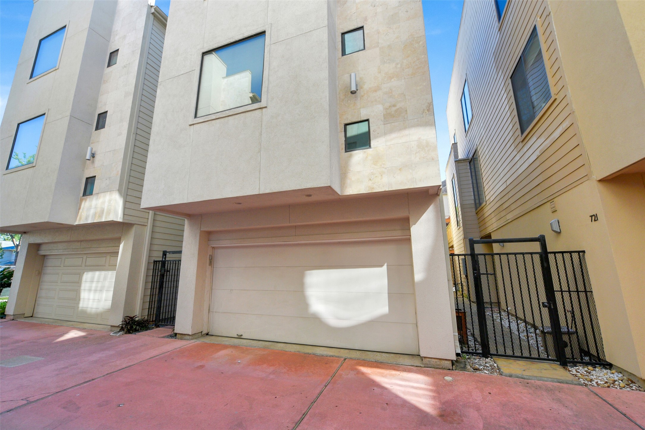 719 Reinerman Street Houston TX 77007