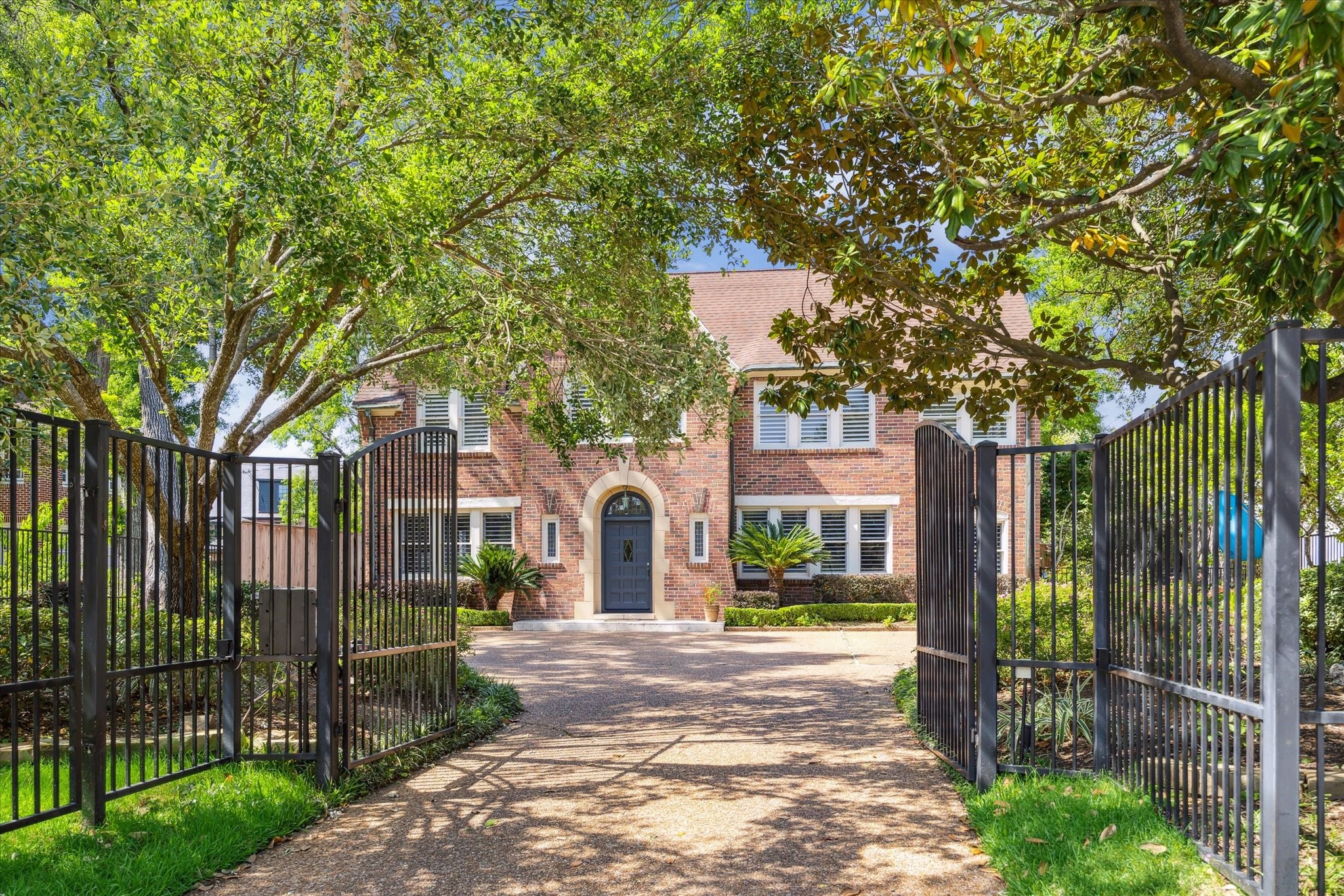 2510 Inwood Drive Houston TX 77019