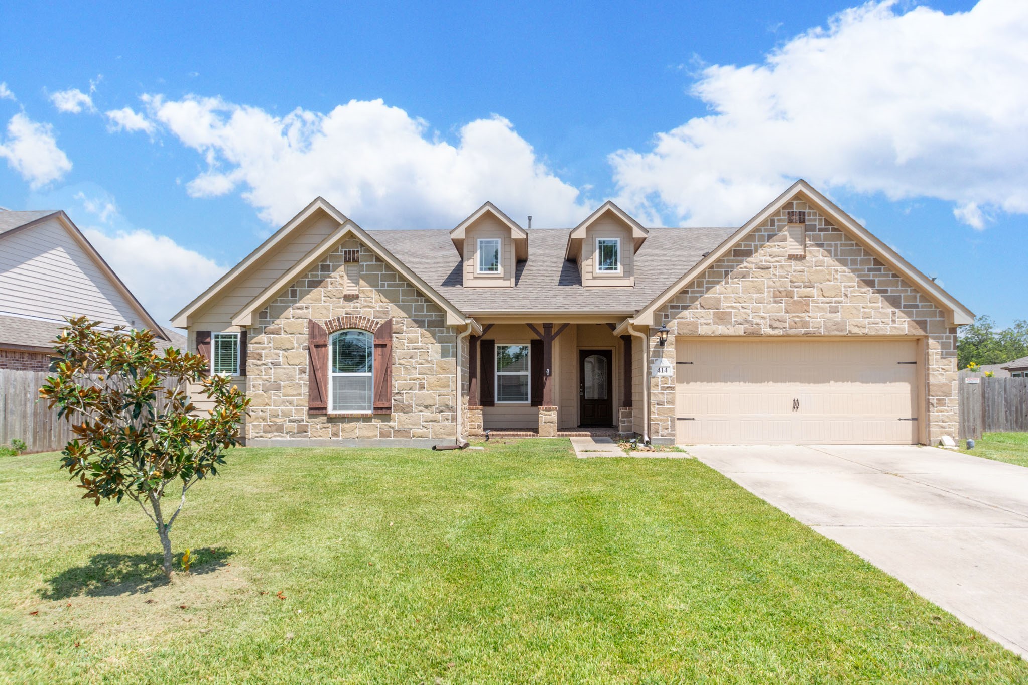 414 Countryside Drive West Columbia TX 77486