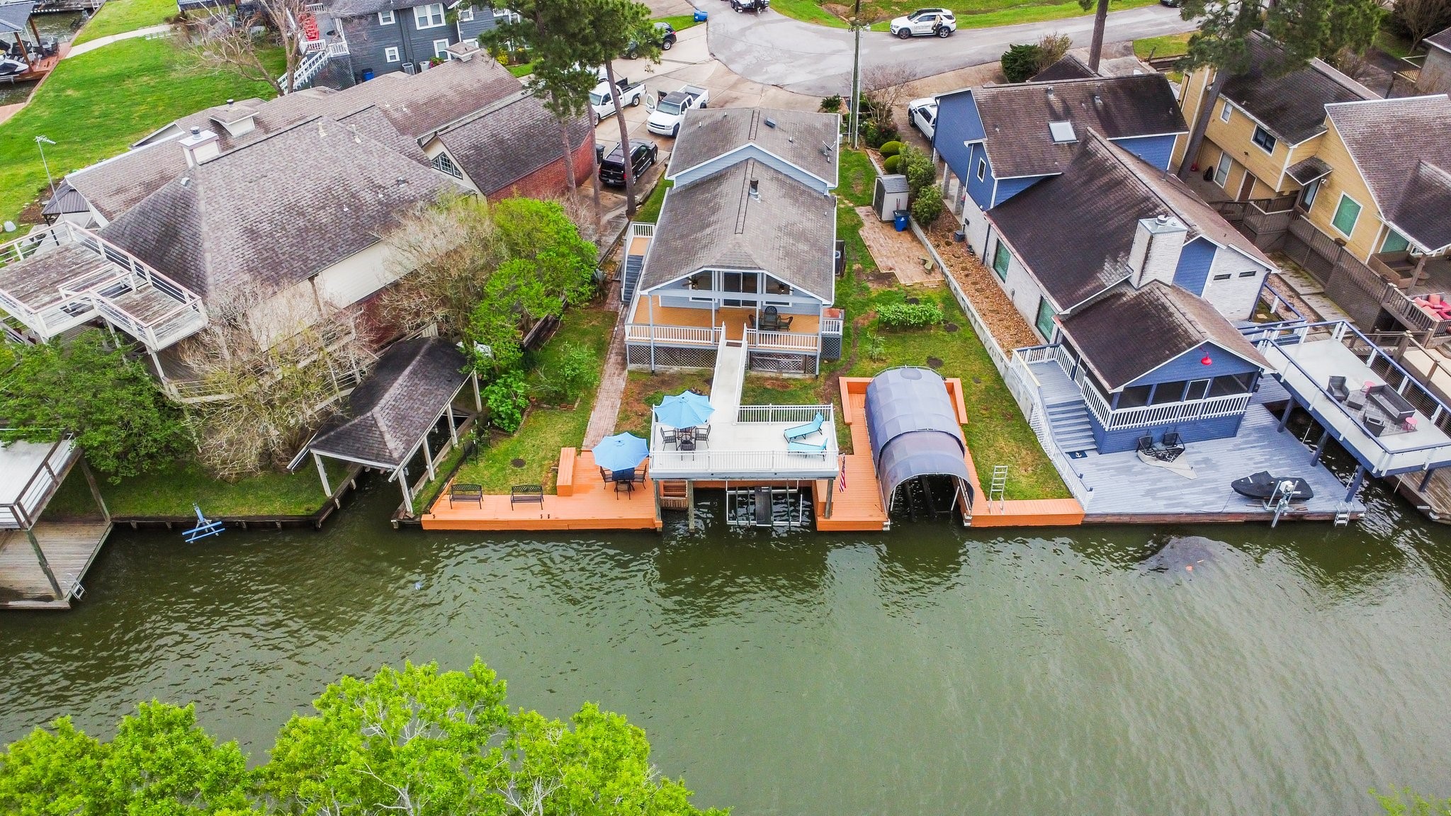 231 Clear Water Street E Montgomery TX 77356