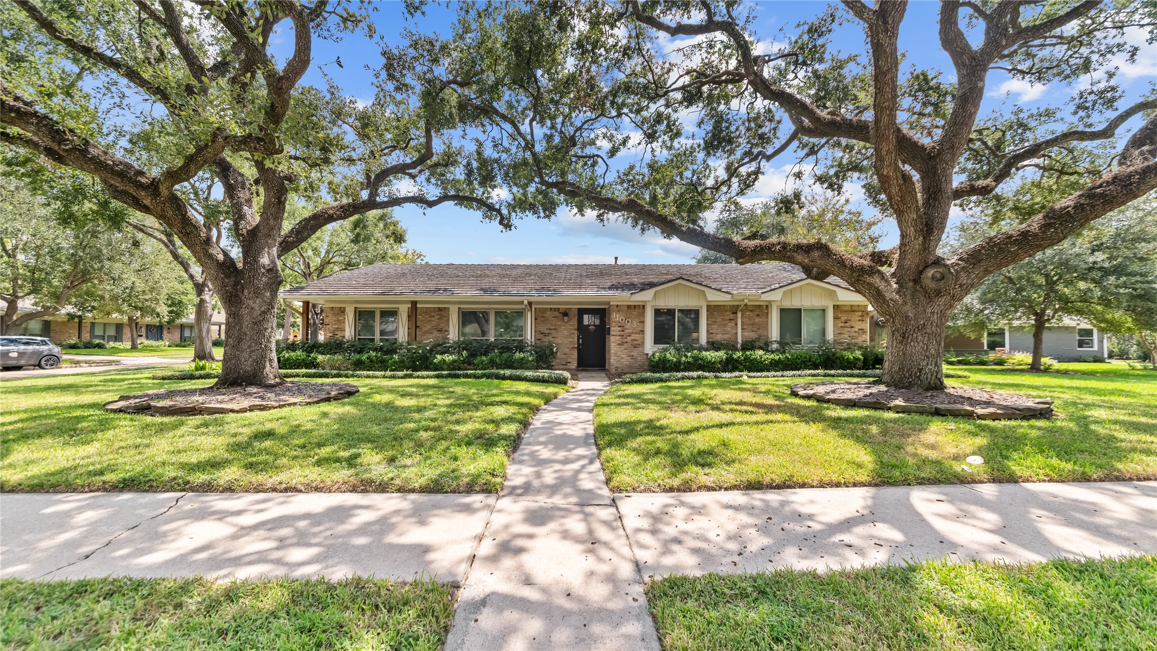 11003 Crestmore Street Houston TX 77096