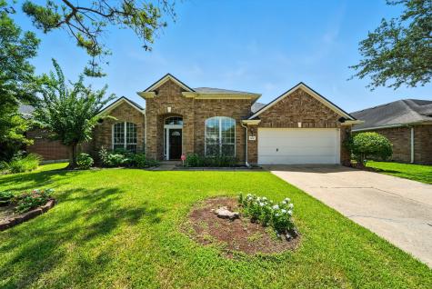 11610 Waterwood Court Pearland TX 77584