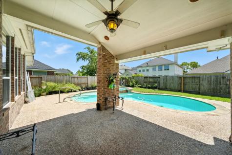 11610 Waterwood Court Pearland TX 77584