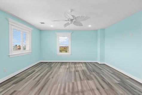 23401 4th Avenue Galveston TX 77554