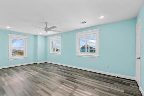 23401 4th Avenue Galveston TX 77554