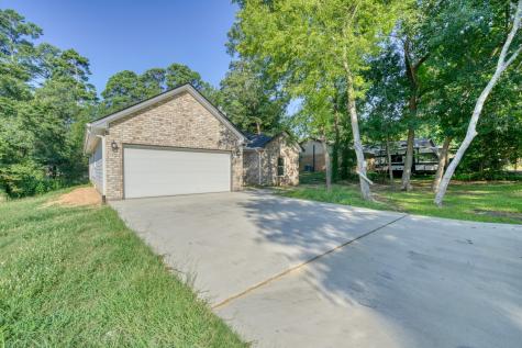 1112 Holly Springs Drive Huntsville TX 77320
