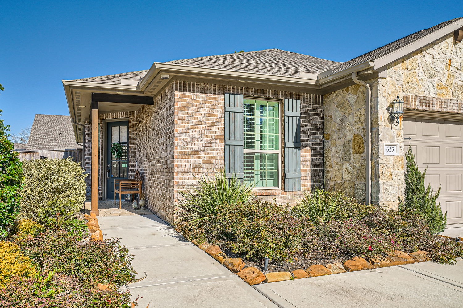 625 N Dayflower Drive Montgomery TX 77316