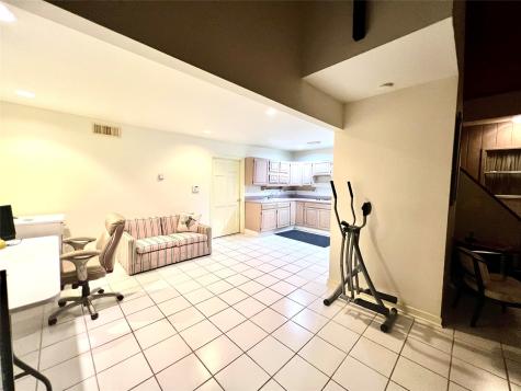 5610 Woodway Drive Houston TX 77056