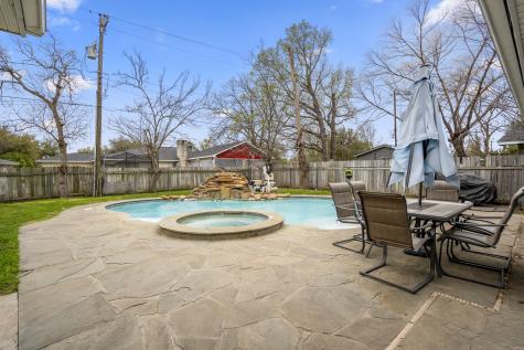811 Peach Spring Drive Houston TX 77088