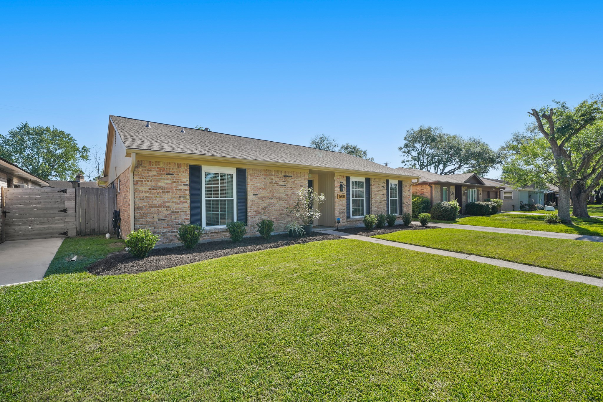 5931 Portal Drive Houston TX 77096