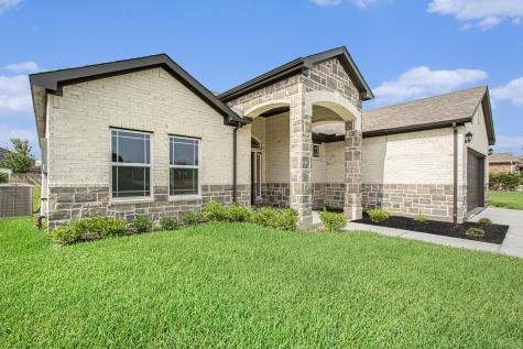 411 Wellshire Drive West Columbia TX 77486