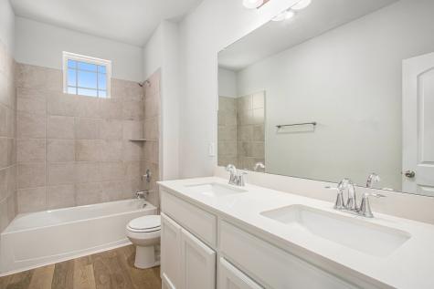 411 Wellshire Drive West Columbia TX 77486