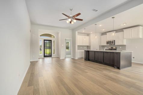 411 Wellshire Drive West Columbia TX 77486