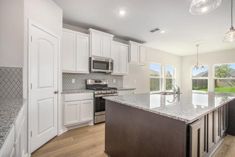 411 Wellshire Drive West Columbia TX 77486