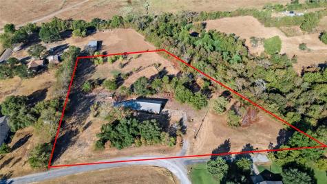 879 Berry Lane Madisonville TX 77864