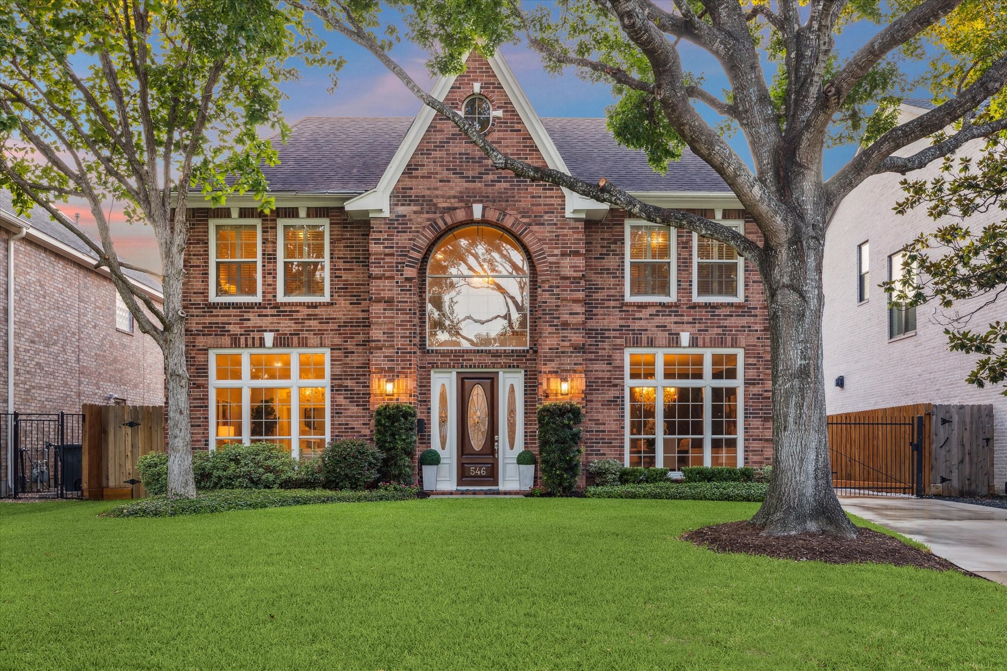 546 Wisteria Street Bellaire TX 77401