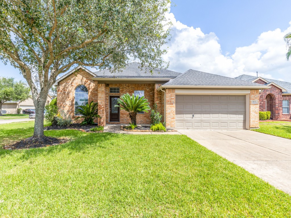 1814 Lancaster Park Court Fresno TX 77545