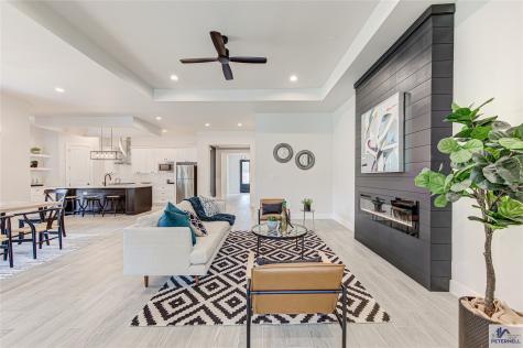 306 Woodside Lane Montgomery TX 77356