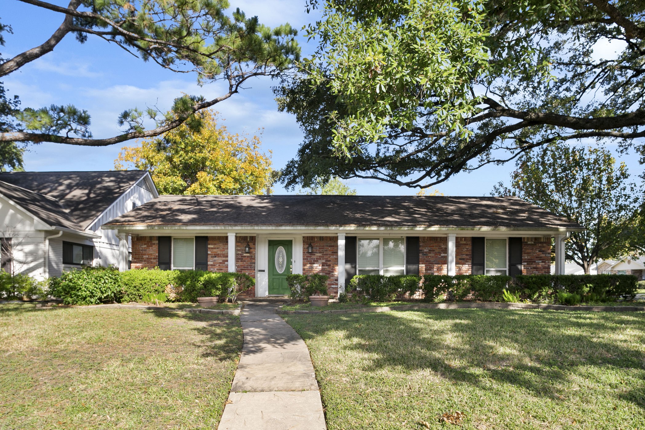 7802 Locke Lane Houston TX 77063