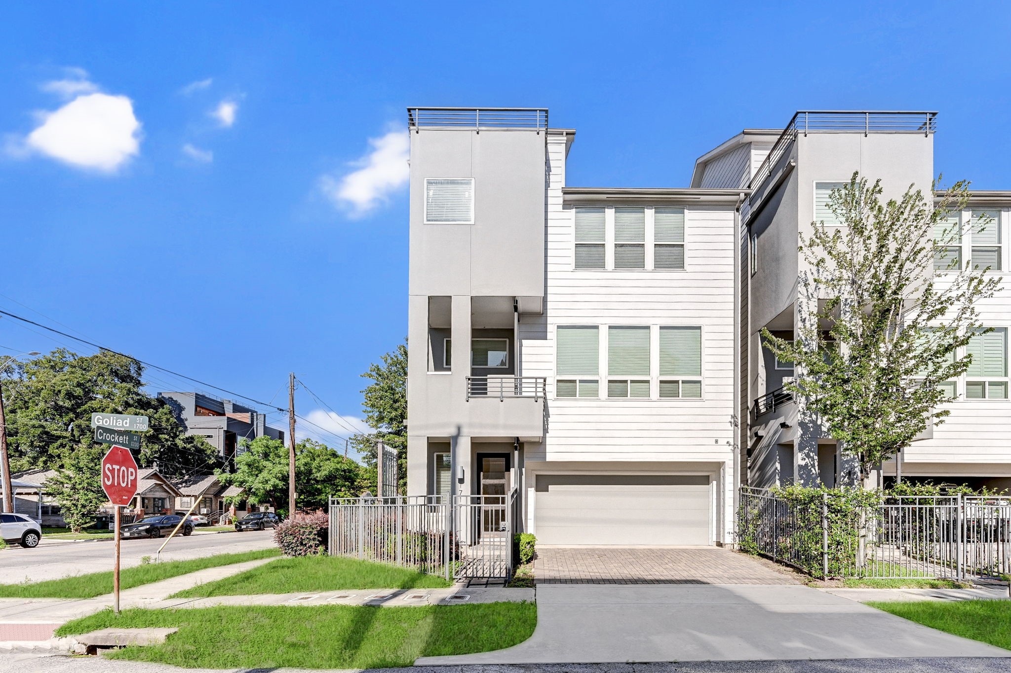 1717 Goliad Street Houston TX 77007