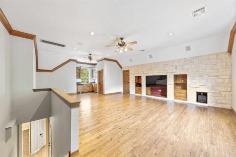 2042 Darby Lane Fresno TX 77545