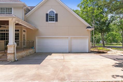 2042 Darby Lane Fresno TX 77545