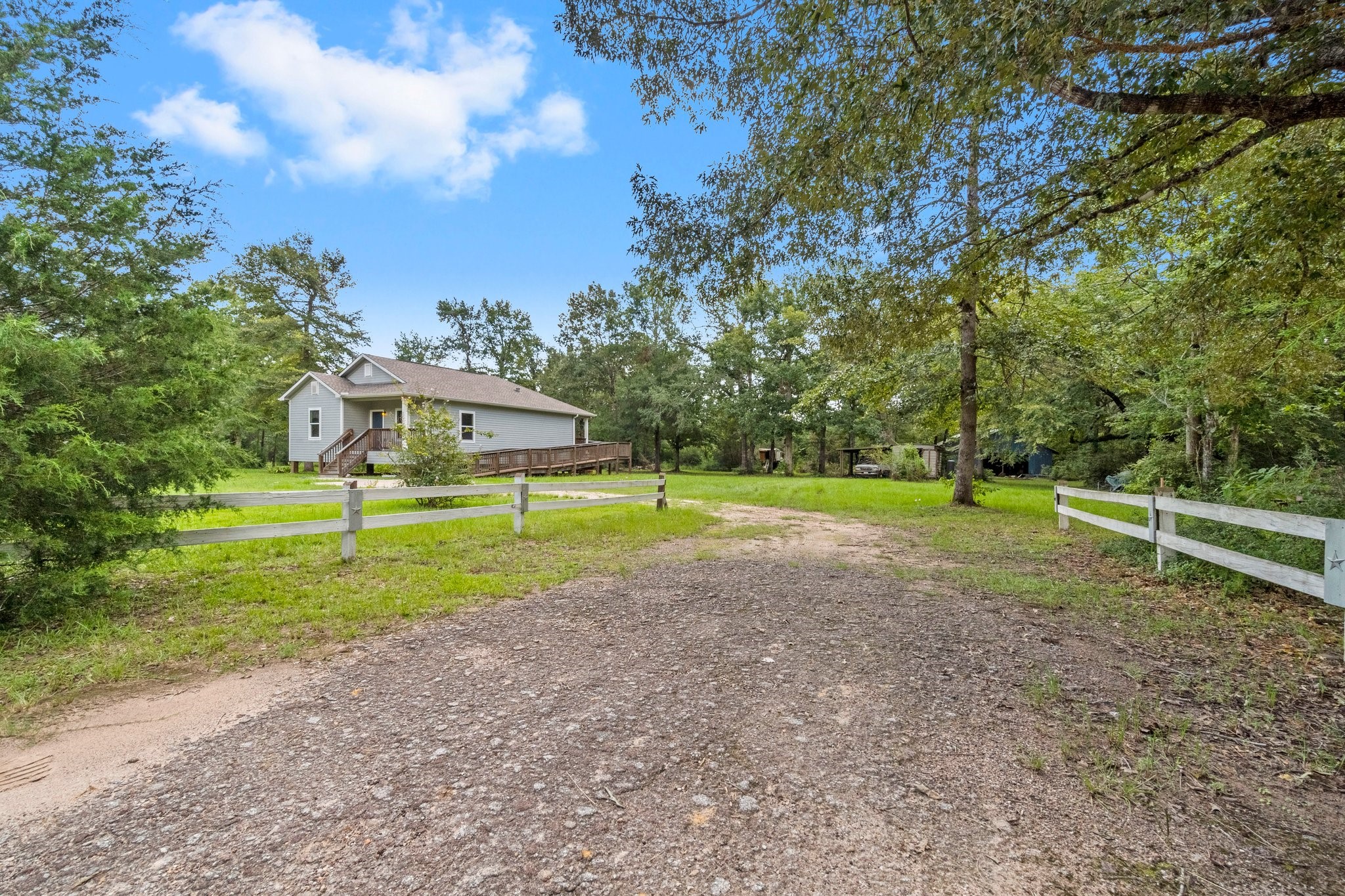 869 Portico Livingston TX 77351