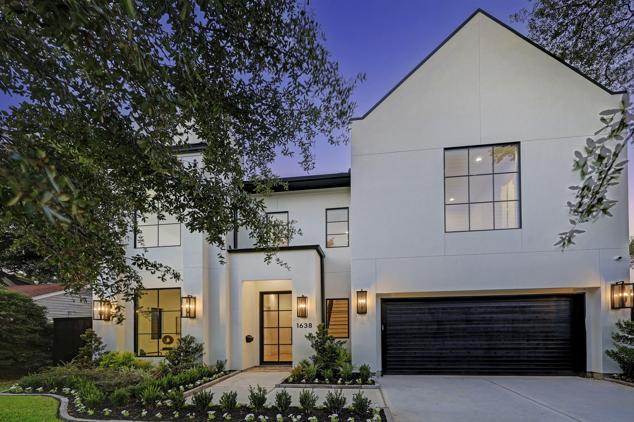 1638 Latexo Drive Houston TX 77018